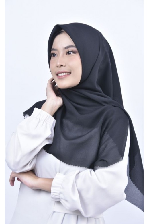 Hijab Segi 4 Double Haikon Lasercut Black
